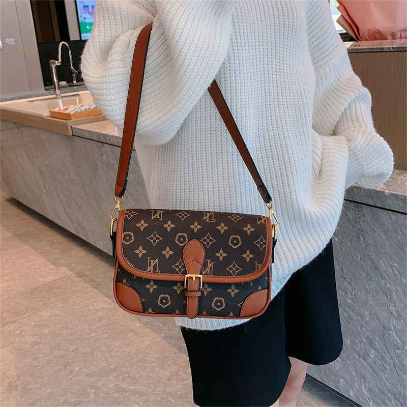 Women's Bag French Minority Armpit Bag Fragrant Leather Messenger Bag New Fashion Women's Bag